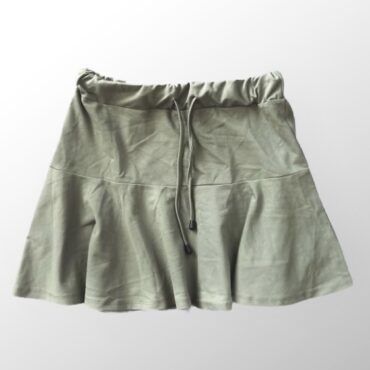 חצאית בד ג׳רסי איכותי בצבע זית! גומי במותן!  Xl and Fashion