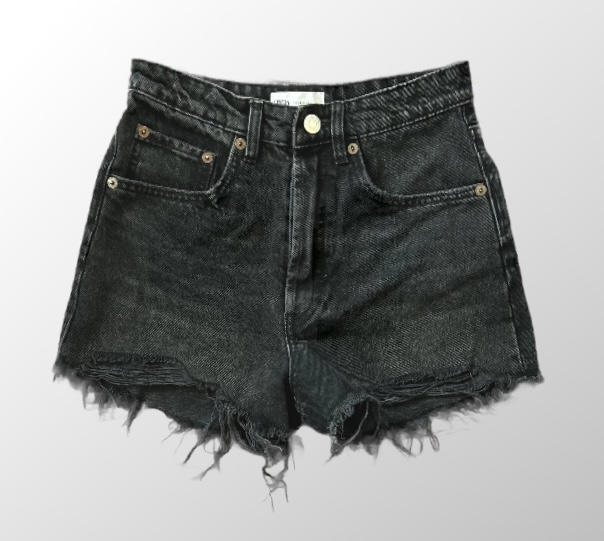 מכנסי ג׳ינס קצרים בצבע שחור! גזרה גבוהה! מידה 34 Zara