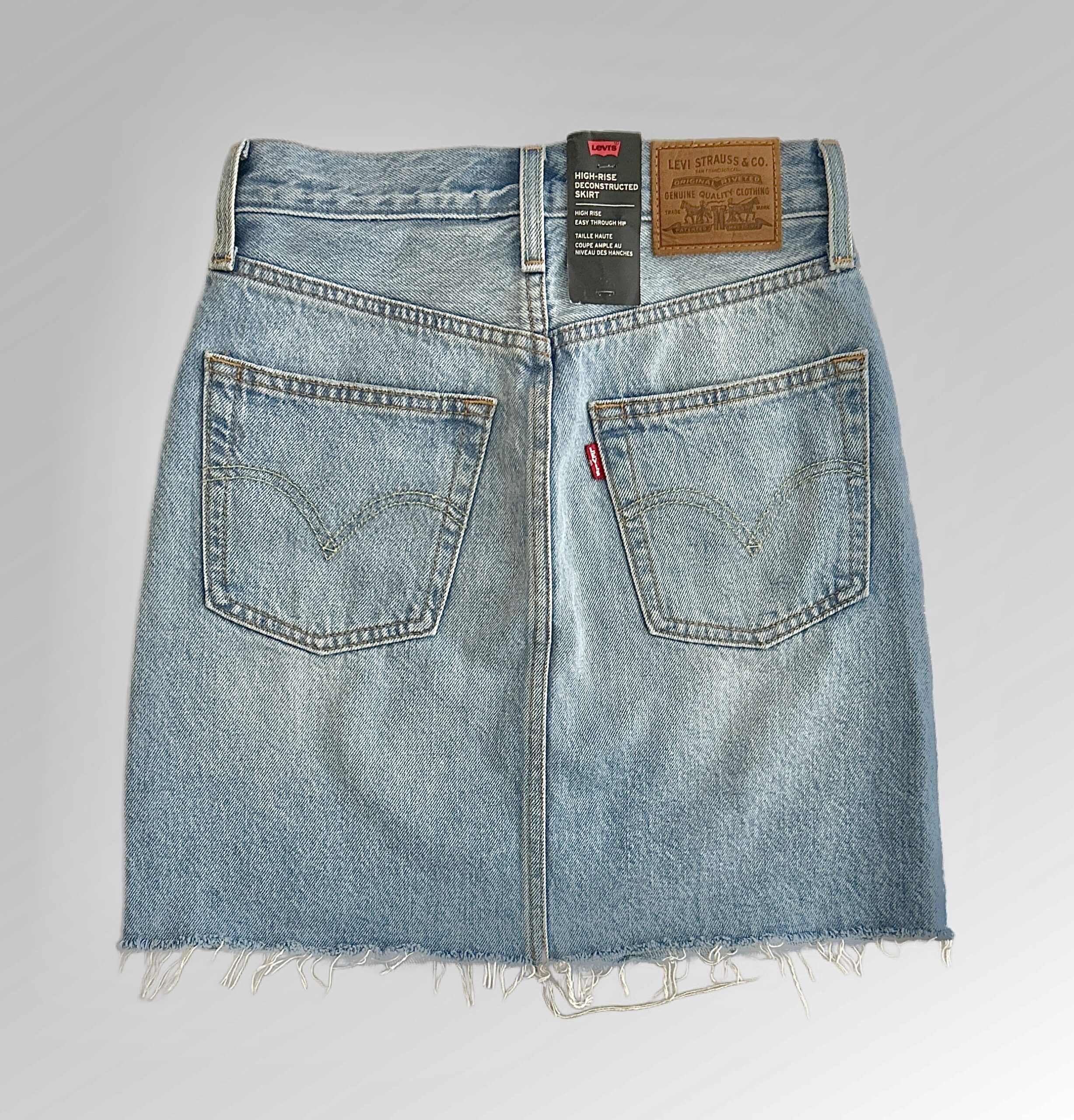 עם טיקט! חצאית Levi’s מיני ג׳ינס חדשה מידה 24 – תמונה 5