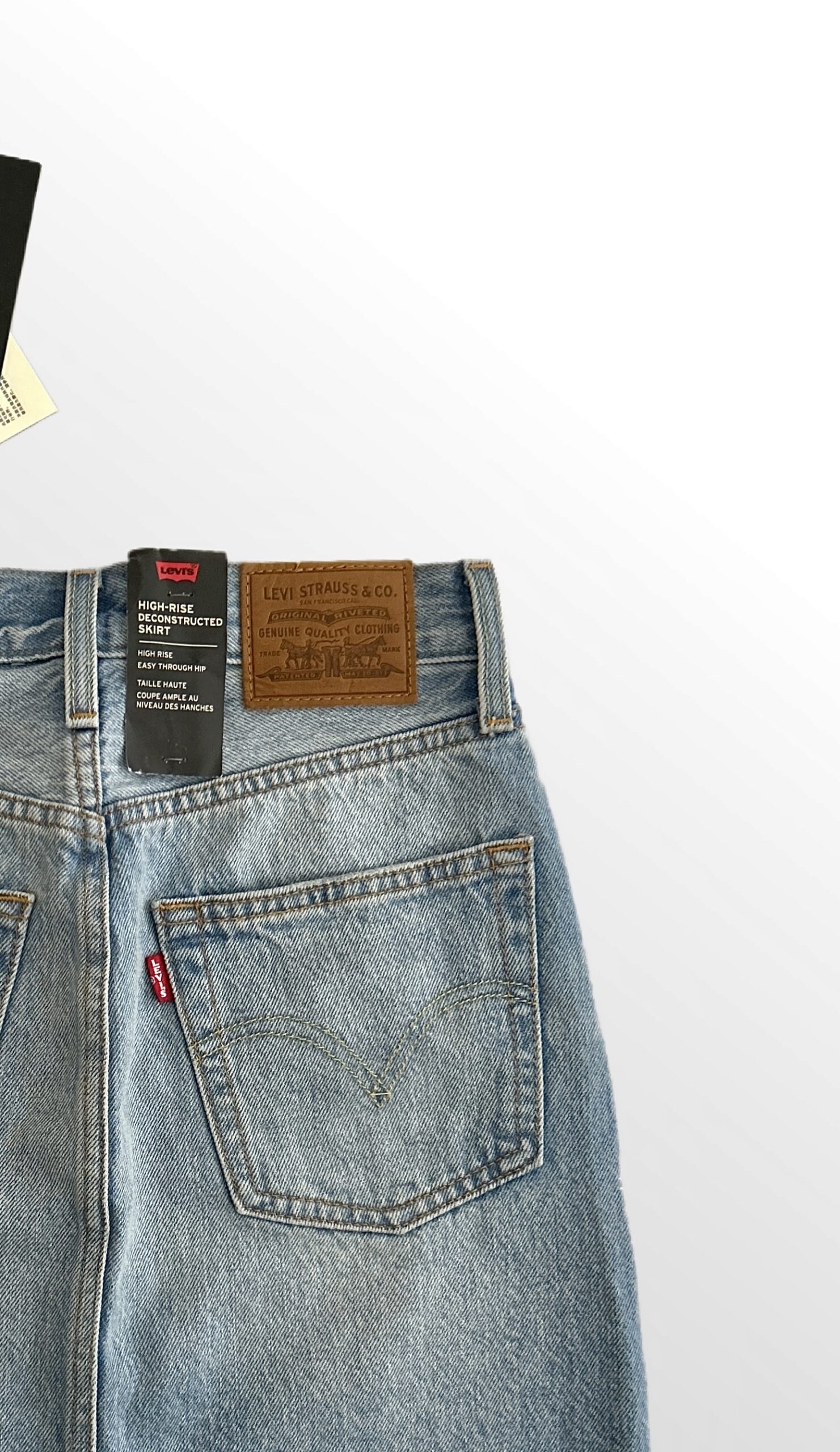 עם טיקט! חצאית Levi’s מיני ג׳ינס חדשה מידה 24 – תמונה 2