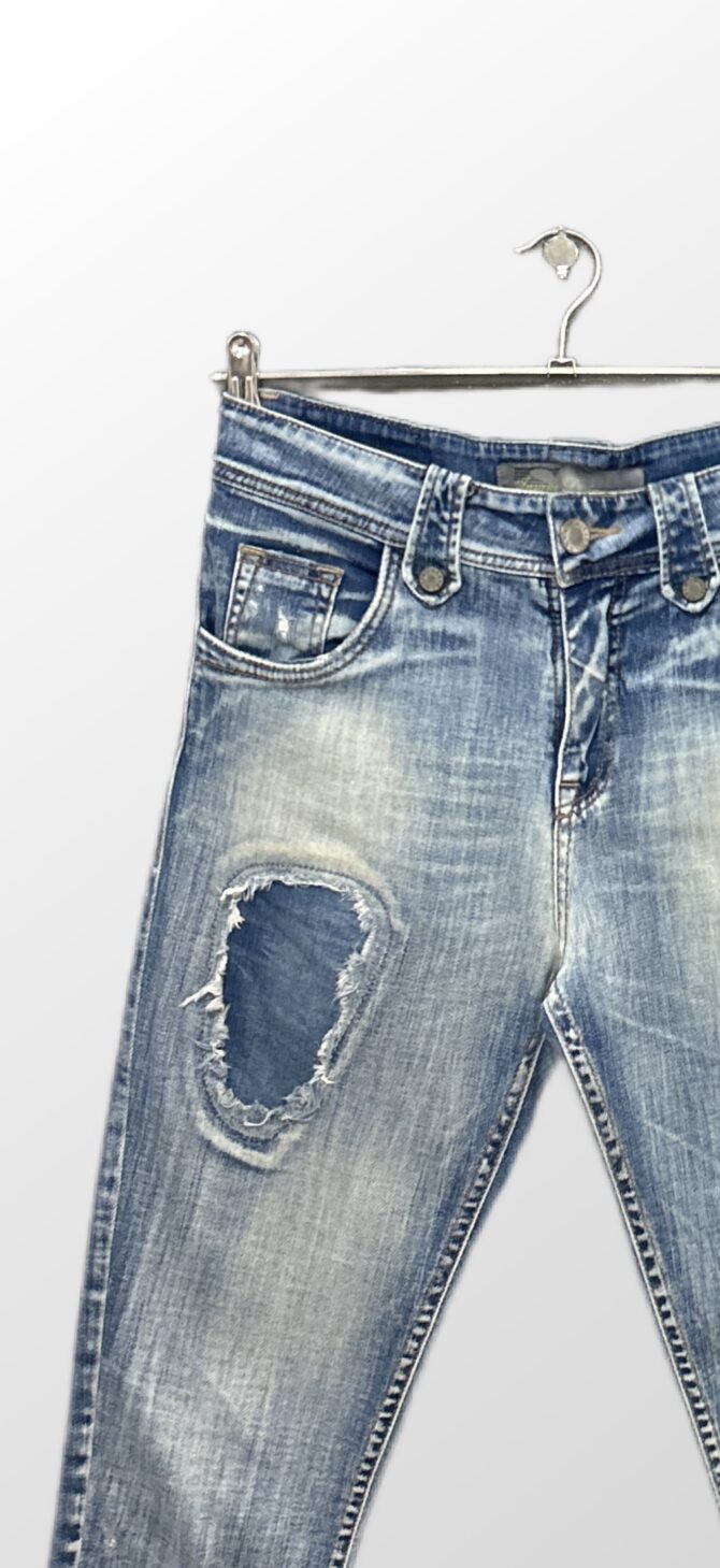 ⁦ג׳ינס בגזרת קרופ מידה 28 Insane Jeans⁩ – תמונה ⁦2⁩