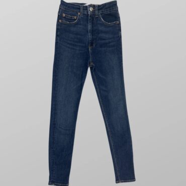 ג׳ינס סקיני Zara מחטב! גזרה גבוהה לייקרה מידה 24 בצבע כחול כהה! היקף מותן - 65 ס״מ (לפני מתיחה)