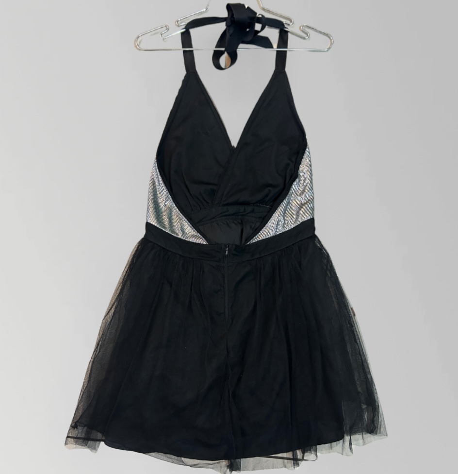 עם טיקט! שמלת ערב קולר בשילוב כסף וטול! מידה M Luxxel – תמונה 3