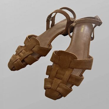 סנדלי דמוי זאמש חדשים בצבע חום מידה 39 Sui Xing