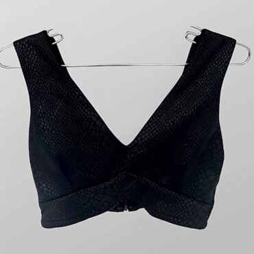 טופ שחור לערב בטקסטורה מיוחדת Twentyfourseven מידה S