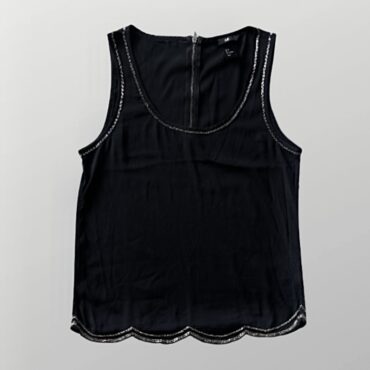 גופייה אלגנטית בשילוב חרוזים בשרוולים ובצווארון! צבע שחור מידה M H&M