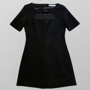 שמלה מחויטת עם פתח מקדימה מידה M Zara
