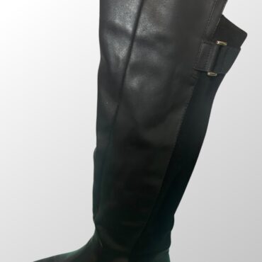 tel aviv woman cloth