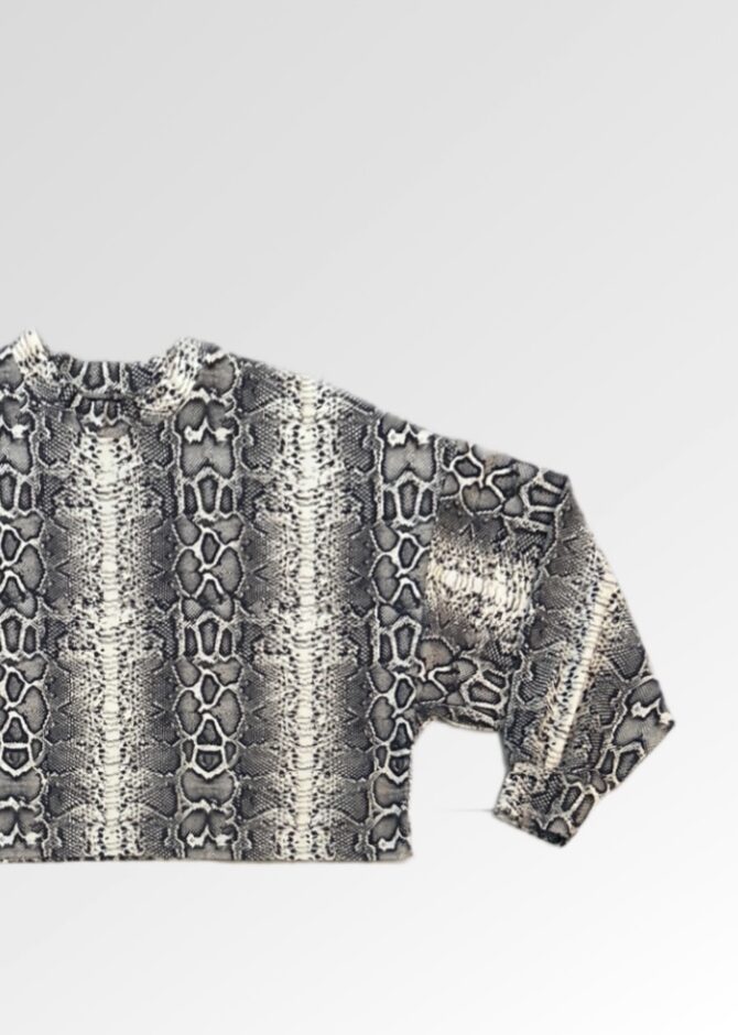 ⁦חולצת אוברסייז Bershka מנחושת מידה M⁩ – תמונה ⁦2⁩