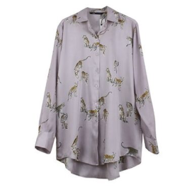 חולצת סאטן ZARA אוברסייז סגולה עם הדפס נמרים🐆 מידה XS