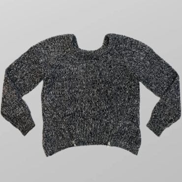 סריג קצר H&M אוברסייז שחור לבן בשילוב רוכסנים בצידי המותן! מידה 36