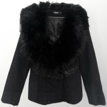 מעיל/ג׳קט של Clocolor עם נצנוץ עדין בשילוב פרווה! בד דמוי צמר! יתאים לM-L