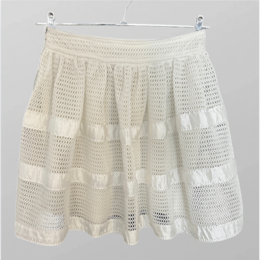 חצאית קרושה חגיגית עם פסי סאטן וחירורים מידה 40