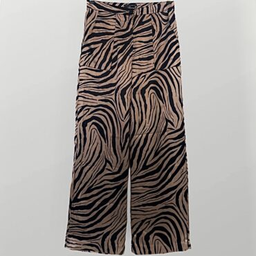 מכנסי סאטן RENUAR מנומרים בגזרה גבוהה וישרה בשילוב כיסים בצידי האגן! מצב חדש ! מידה 38