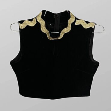 חולצת קרופ קטיפה בעיטורי זהב מידה M