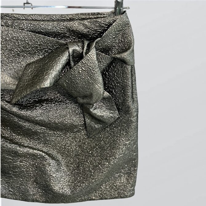 ⁦חצאית כסופה בטקסטורה עם קשירה אלגנטית Zara מידה M⁩ – תמונה ⁦2⁩