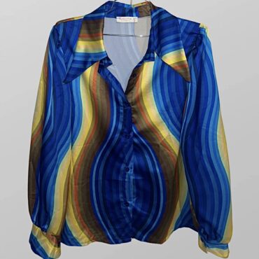 חולצת סאטן צבעונית מכופתרת אוברסייז Galita מידה L
