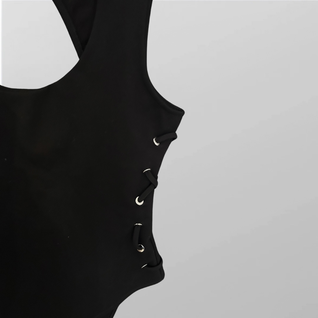 חדש! בגד גוף לייקרה שרוכים Diesel מידה M – תמונה 2