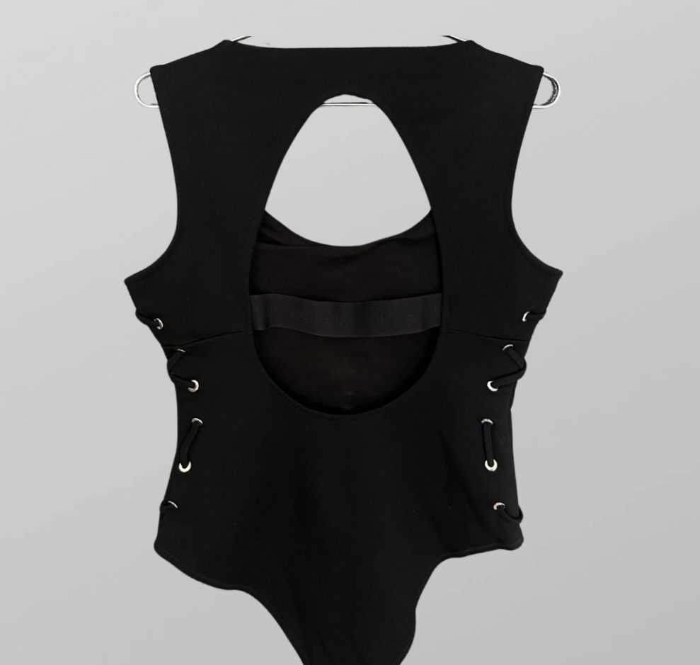 חדש! בגד גוף לייקרה שרוכים Diesel מידה M – תמונה 3