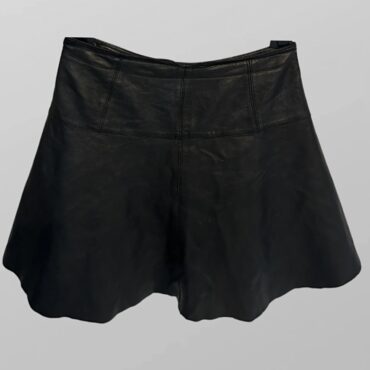 חצאית מיני עור 100% וינטג׳ מידה M רוכסן מאחורה