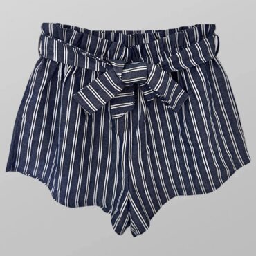 מכנסיים קצרים 100% כותנה במרקם פשתן בצבע ג׳ינס עם פסים מידה M