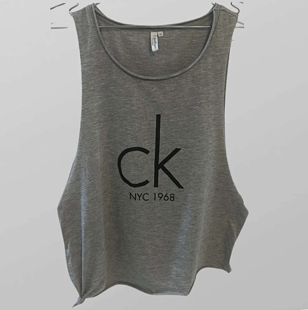 גופיית כותנה CK א-סימטרית אפורה ממותגת מידה S