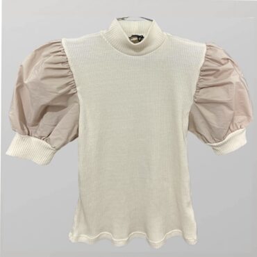 חולצה בטקסטורת ריב שרוולים תפוחים מידה M של Zara