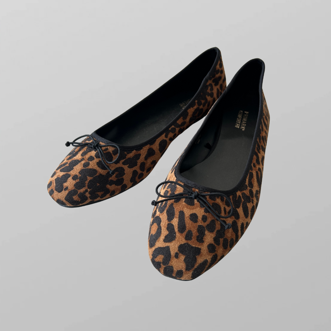 חדשות! נעלי בובה שטוחים בהדפס מנומר מידה 41 Primark