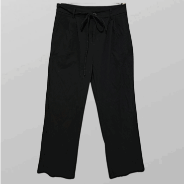 מכנסיים שחורים בגזרה ישרה בטקסטורת פסים לייקרה גזרה גבוהה מידה M