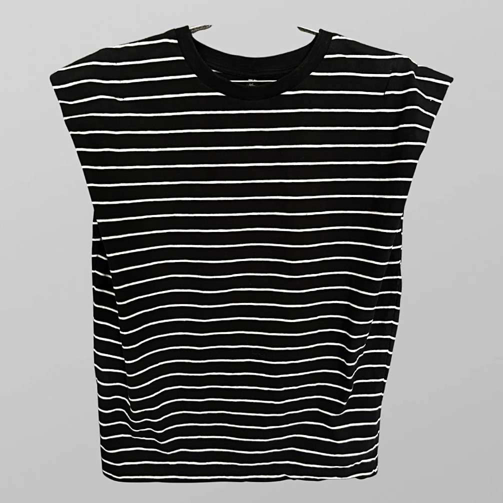 טישרט פסים עם כתפיים מחמיאות אוברסייז מידה S של Uniqlo