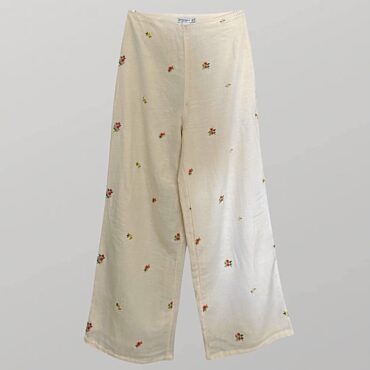 מכנסי פשטן רקומים אלגנטיים בגזרה גבוהה בצבע בז׳ מידה S של Stradivarius