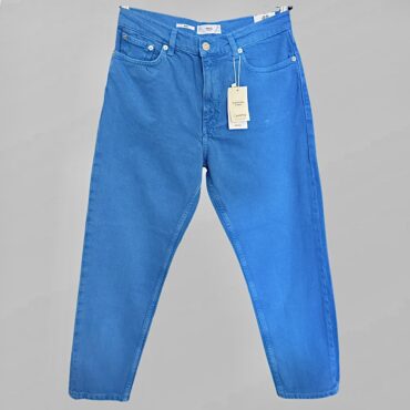 עם טיקט! ג׳ינס MOM בגזרה גבוהה בצבע כחול רויאל מידה 40 של Mango