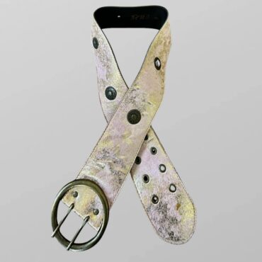 חגורת רטרו עבה בצבע ורוד מטאלי מוזהב עם מטבעות ואבזם עגול מידה M - L של Fuze