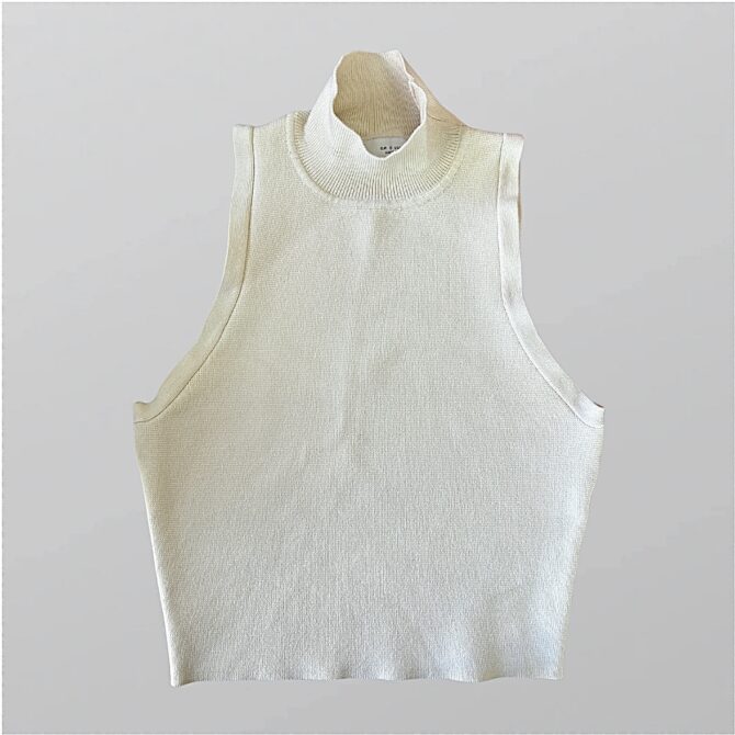 גופיית סריג קרם צווארון גבוה מידה S של Zara
