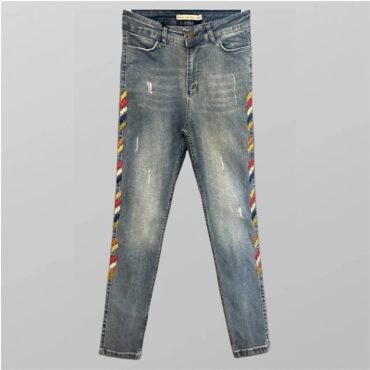 עם טיקט! ג׳ינס סקיני גבוה לייקרה בשילוב רקמה מידה M