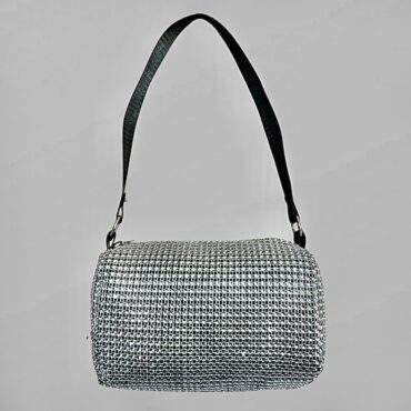 תיק קטן משובץ אבנים עם ידית קצרה בצבע שחור