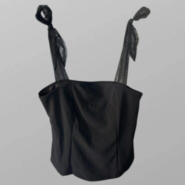 גופיה אלגנטית עם כתפיות שיפון קשירות מידה L