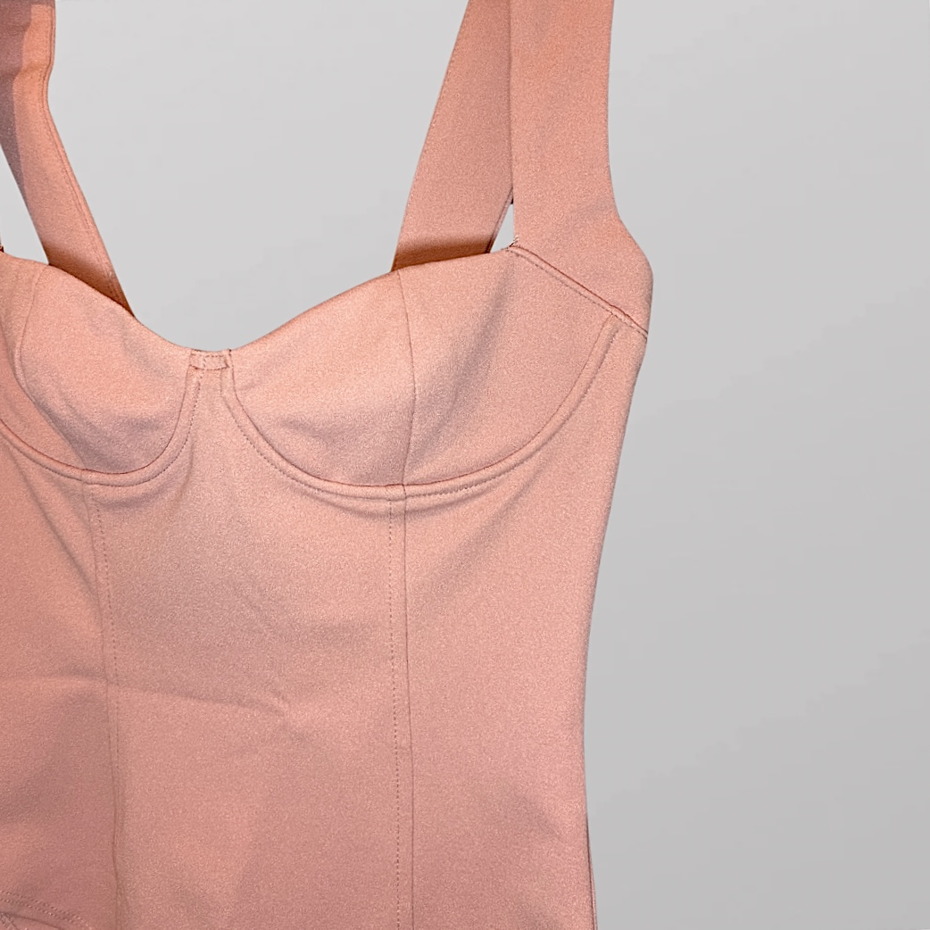 עם טיקט! בגד גוף אלגנטי בסגנון מחוך בצבע ורוד אפרסק מידה S של Zara – תמונה 2