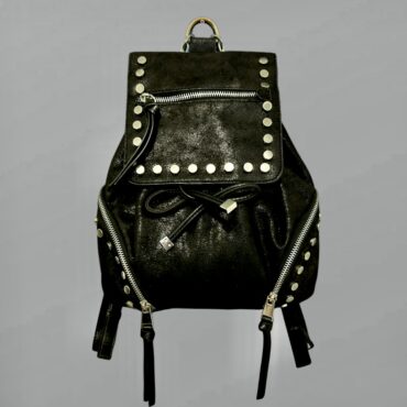 ZARA תיק גב קטן דמוי זאמש מבריק עם ניטים ורוכסנים