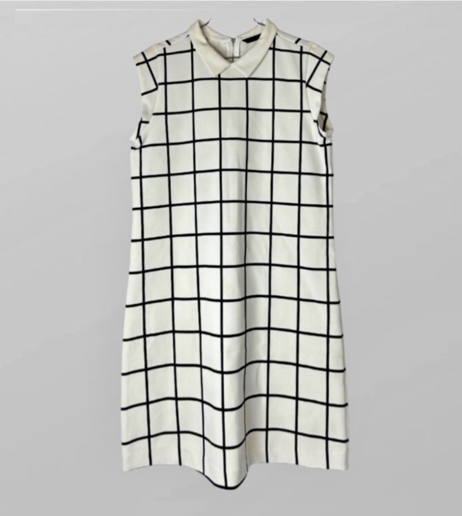 ZARA שמלה לבנה אלגנטית משובצת גזרה ישרה צווארון מחויט מידה L