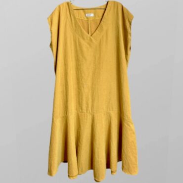 Camden&Shoes שמלת מידי אוברסייז קטיפתית חרדל גזרת פעמון מידה 44