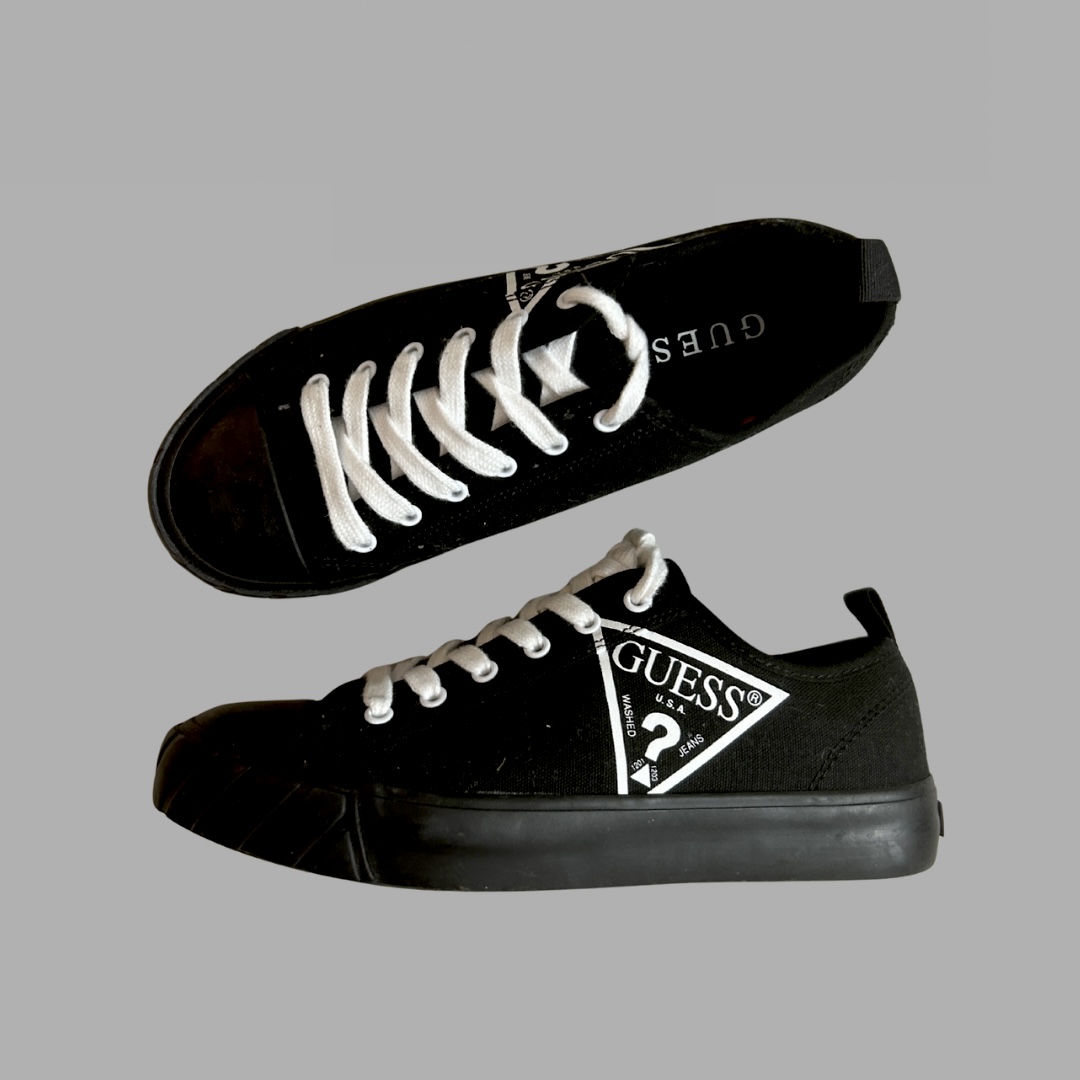 GUESS חדשות ללא טיקט! סניקרס בד שחורות עם לוגו לבן חלק פנימי מנומר מידה 38 – תמונה 3