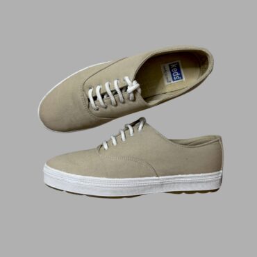 Keds חדשות! מידה 38.3 סניקרס צבע חול בז׳ מדגם deck shoes