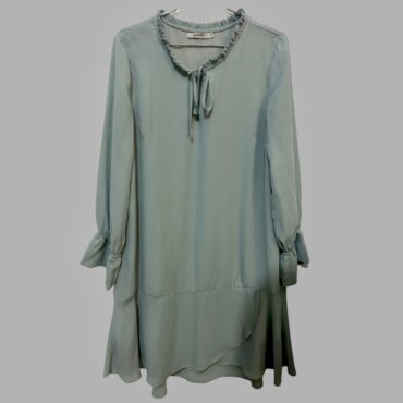 Golf מידה 38 שמלה אלגנטית תכלת ירקרק בגזרת אוברסייז נשפכת עם מלמלות! חדשה!