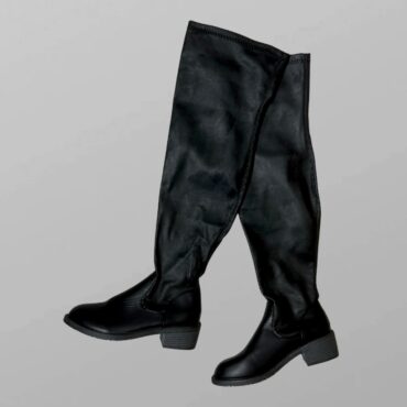 חדשים! מגפיים דמוי עור שחורים מעל הברך לייקרה מידה 39