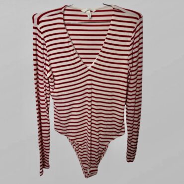 Hm חדש! בגד גוף לייקרה ג׳רזי פסים אדום לבן מחשוף וי מידה L