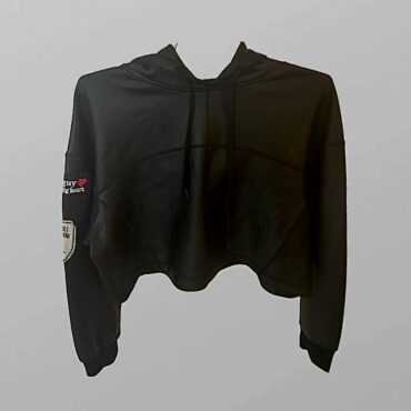 סווטשירט אוברסייז קרופ דמוי עור עם פאצ׳ים בשרוול וכובע מידה M