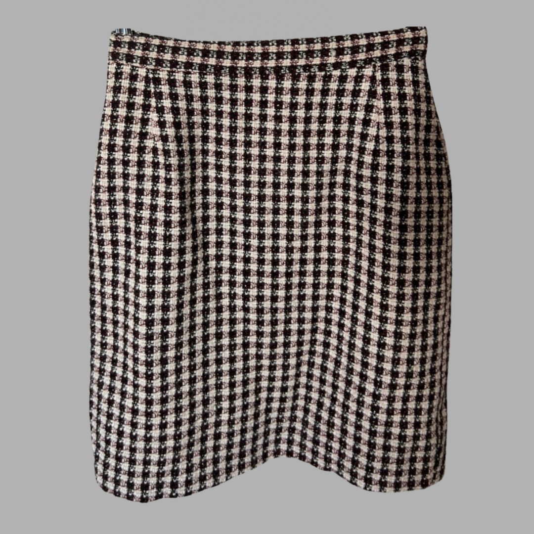 חליפת וינטג׳ מידה XS בלייזר+ חצאית בהדפס פפיטה שחור לבן עם חוטי זהב ובורדו עדינים בעיטור כפתורי זהב מיוחדים – תמונה 4