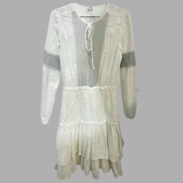 RENUAR עם טיקט! מידה XS שמלה לבנה בשילוב כסף ורקמות כיווץ במותן