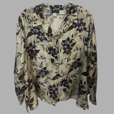 חולצת וינטג׳ מידה 44 חולצת משי 100% מכופתרת בהדפס פרחים בסגול עם כריות כתפיים מצב חדש